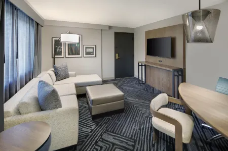 Embassy Suites by Hilton San Rafael Marin County Отели в г. Сан Джеронимо