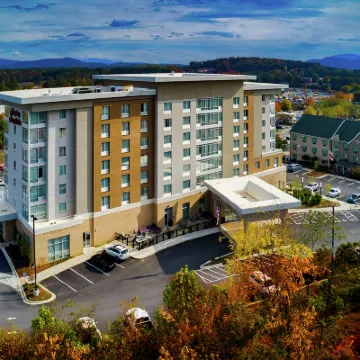 Hampton Inn & Suites Asheville Biltmore Area Hotels near Asheville Regional Airport