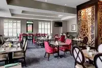 薩凡納歷史區假日酒店 - 早餐