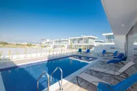 Villa Prol17, Exquisite 5Bdr Villa with Pool, Close to Fig Tree Bay Beach - Villa