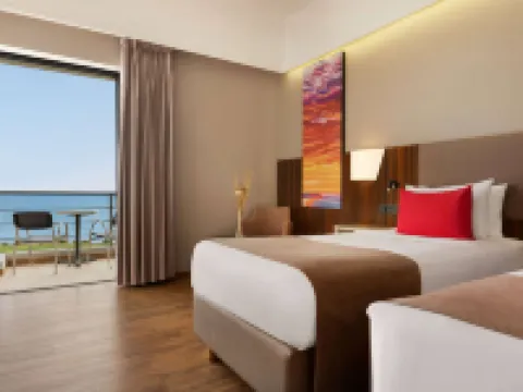 Ramada Plaza by Wyndham Thraki โรงแรมในEvros