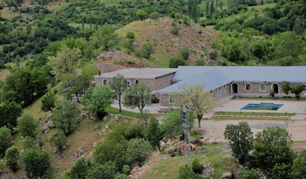 Nemrut Euphrat Hotel