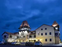 Hotel Castel Royal Các khách sạn ở Mosnita Noua