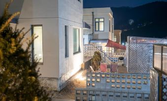 Hongcheon Okam Lux Club Pension and Kids Pool Villa