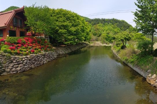 아리아펜션 외부