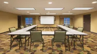 Holiday Inn Express & Suites Colby by IHG Hotels in Colby