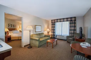 Holiday Inn Express & Suites Jackson - Flowood