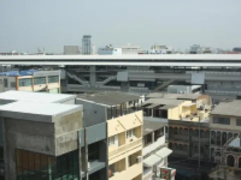 Klean Residence Hotel Hotels near Khlong Bang Luang Floating Market