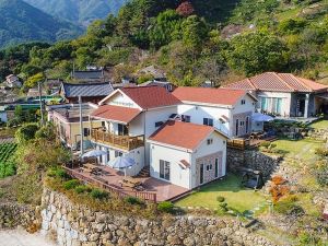 Hadong Jiri Mountain Saesori Pension