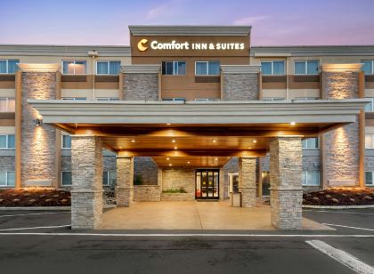 Comfort Inn & Suites Tigard Near Washington Square