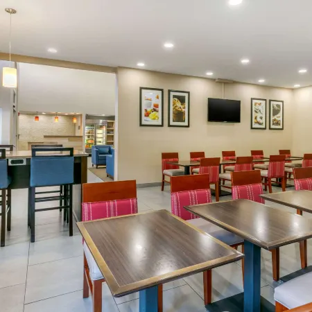 Comfort Inn & Suites Nashville Franklin Cool Springs