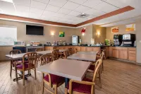 Quality Inn & Suites New Castle - 2-Star