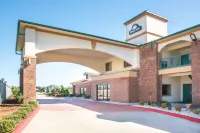 Days Inn by Wyndham Baytown East Hotels in Baytown