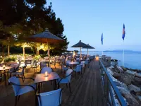 Blue Dolphin Hotel Hotéis em Ormilia