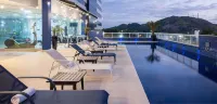 Golden Tulip Porto Vitória - Pools