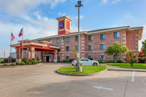 Sleep Inn & Suites Hewitt - South Waco Hotels in Hewitt