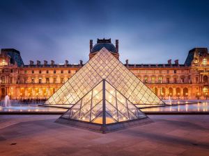 Maison avec 1 chambre(s) de 35 m² et 1 salle(s) de bains privée(s) à 4e - Le Marais