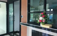 Sutharnlai Apartment Hotel di Si Prachan