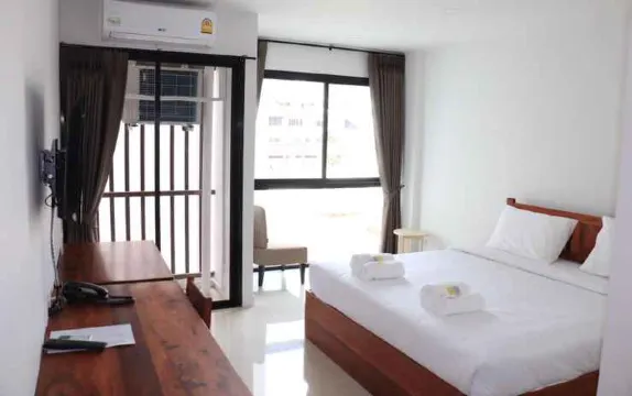 ห้องซูพีเรียร์ เตียงใหญ่ 1 เตียง