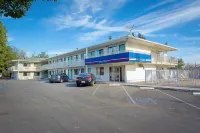 Motel 6 Red Bluff, CA