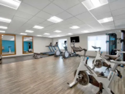 ハンプトン イン バイ ヒルトン アビンドン アビンドンのホテル