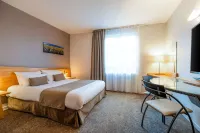 Quality Hotel Pau Centre Bosquet Hotels near Cueillette de l'Aragnon