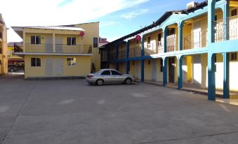 Hotel Los Pinos - Housity