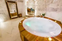 Imperial Cave Suites & Spa - Romantic
