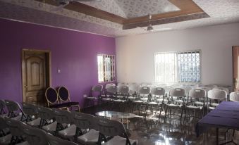 Peemarys Hotel - Housity