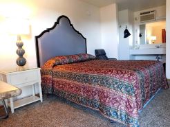 Capri Motel