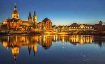 Hotel MainChateau - Housity