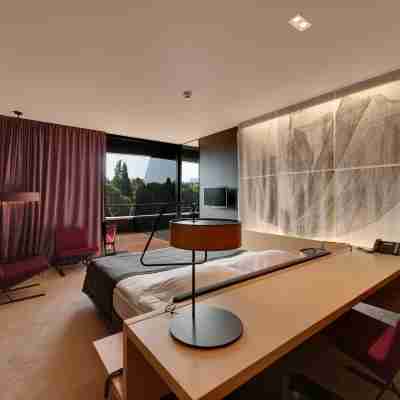 Lone Hotel by Maistra Collection Rooms