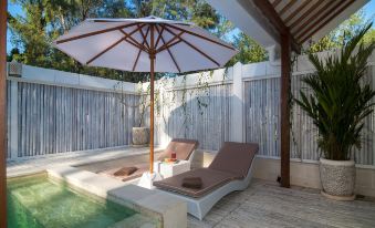 Coral Flora Villa Beach Front