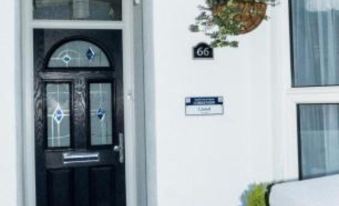Pleasant Court Guest House - Housity