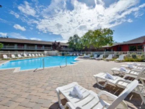 デイズ イン バイ ウィンダム キングス ドミニオン/ドスウェル ドスウェルのホテル