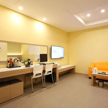 Honors Hotel