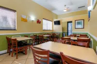 Quality Inn & Suites Mt Dora North - Breakfast