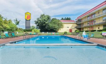 Super 8 by Wyndham Caryville TN