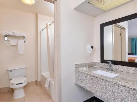 阿克沃斯溫德姆唄盟飯店