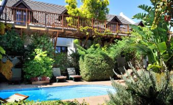 Neighbourgood Gable Manor