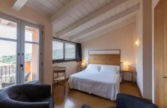 安堤卡迪莫拉格魯西奧尼酒店