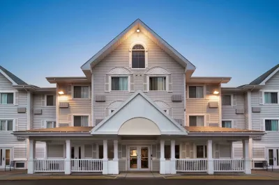 Travelodge Suites by Wyndham Moncton Hotels near HomeSense