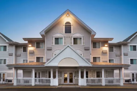 Travelodge Suites by Wyndham Moncton