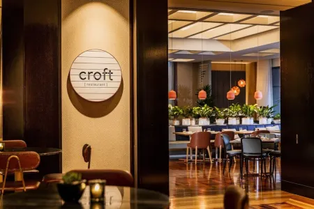 Amora Hotel Jamison Sydney Отели рядом с достопримечательностью «Cliftons Sydney»