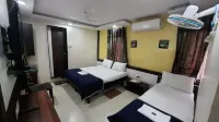 Hotel Royal Treat