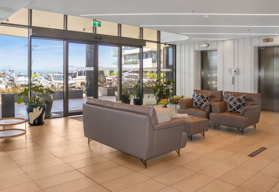 Crowne Plaza Port Moresby Over view