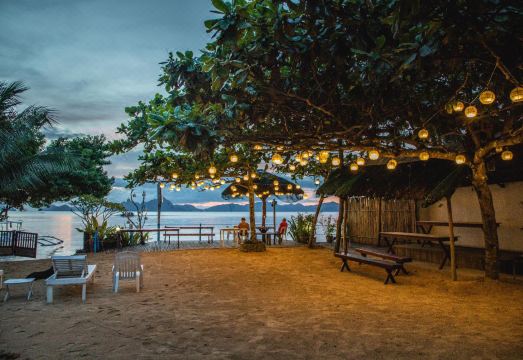 스터닝 리퍼블릭 해변 전경