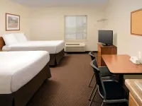 WoodSpring Suites Kansas City Lenexa Hotels in Lenexa
