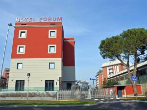 Hotel Forum