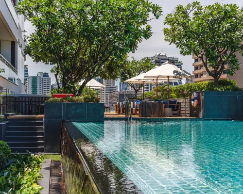 MUU Bangkok, Small Luxury Hotels of the World Отели рядом с достопримечательностью «Тхонг Лор»